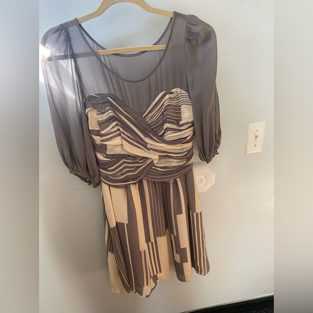 Anthropology women dress size 8 minor stains and nicks